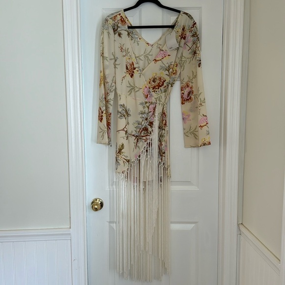 NWT Wrap Dress in Floral Print with Fringe Detail - Picture 3 of 10